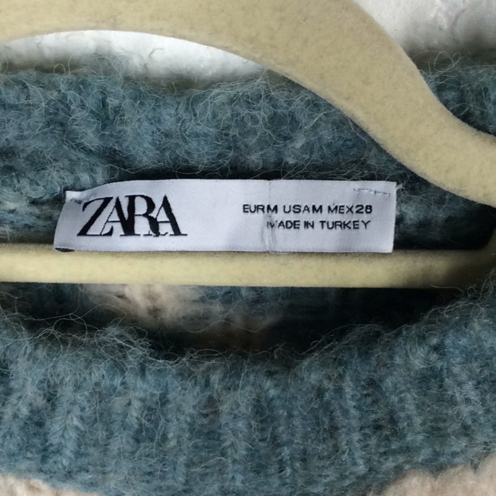 Zara Zebra Animal Print Chunky Soft Knit Crewneck Sweater Size Medium - Picture 2 of 5